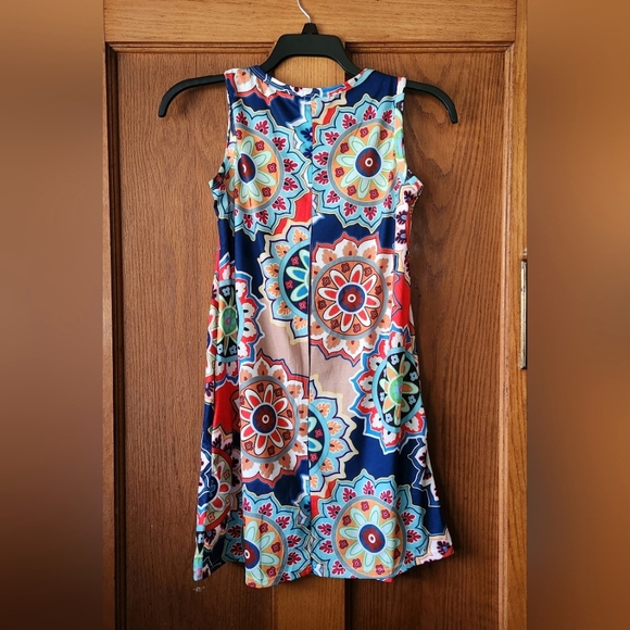 Dress | Simple Fun - Picture 2 of 7